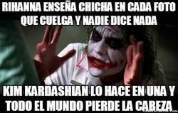 Enlace a Algunas famosas mostrando atributos y la gente volviéndose loca