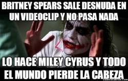 Enlace a Igual estamos siendo un poco injustos con Miley Cyrus