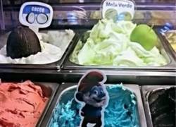Enlace a Creo que Gargamel se ha montado una heladería