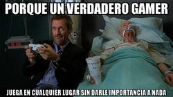 Enlace a Dr. House, un verdadero gamer