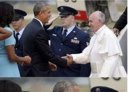Enlace a Parece que el Papa está en peligro