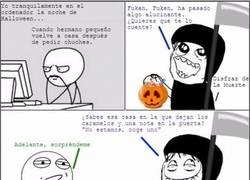 Enlace a Mala idea no estar en casa en Halloween