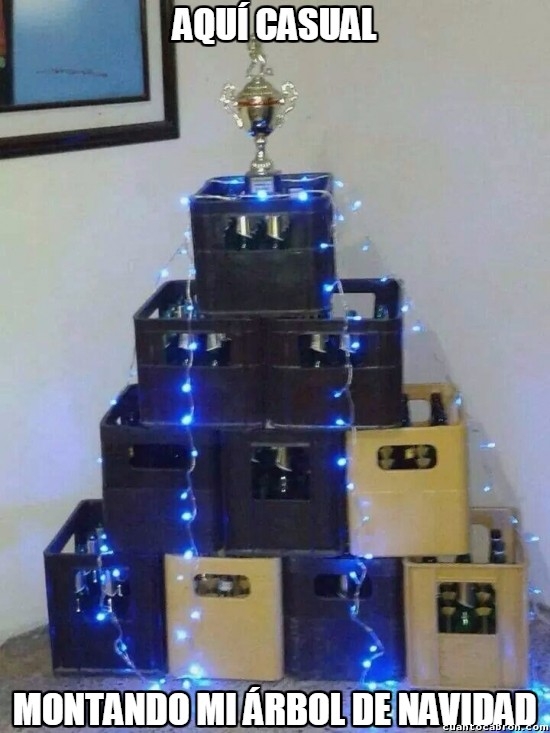árbol de navidad,cajas,cervezas,copas,noche buena,solo falta que estén llenas