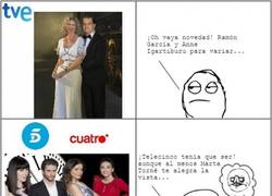 Enlace a Distintas reacciones al saberse ya quienes darán las campanadas este año en los canales de TV