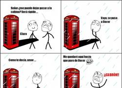 Enlace a Pues sí, las cabinas de teléfono aún tienen utilidad...