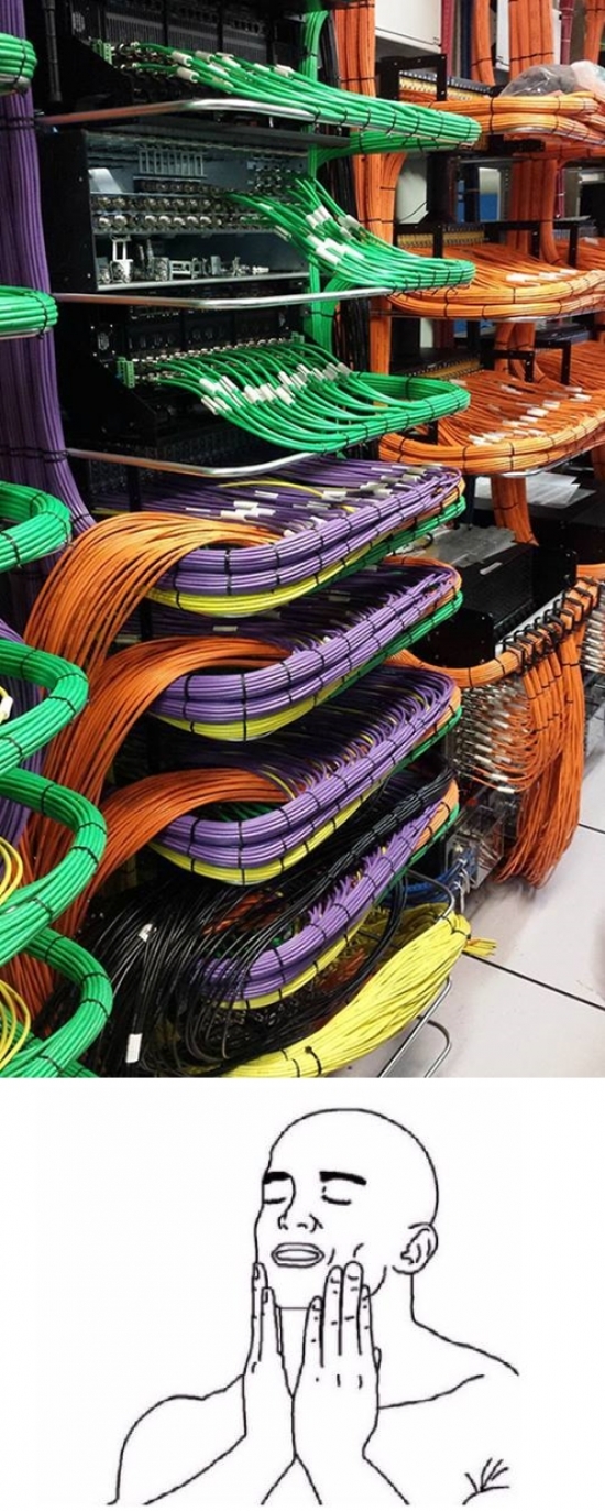 cables,colores,hermoso,hubiese puesto el meme de puke rainbows,los servidores de cc no son asi,perfeccion,servidor