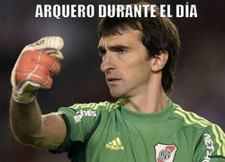 Enlace a Dobles identidades