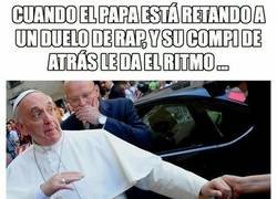 Enlace a El papa con estilo