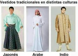 Enlace a Vestidos tradicionales