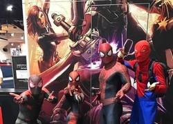 Enlace a Estúpido y hacendado Retarded Spiderman….