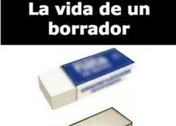 Enlace a Todos hacemos sufrir así a una goma de borrar