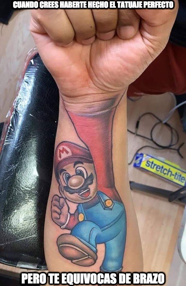 Meme_otros - Y es que tiene dos manos derechas