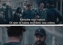Enlace a Y es que nadie ose cruzarse con Chuck Norris
