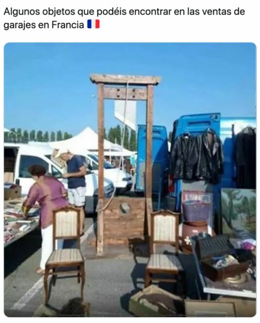 Meme_otros - La guillotina es el acontecimiento fundador de la democracia.