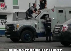 Enlace a Hay gente tonta, y luego estan ellos