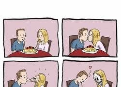 Enlace a 'Te como la cara' nunca fue más literal