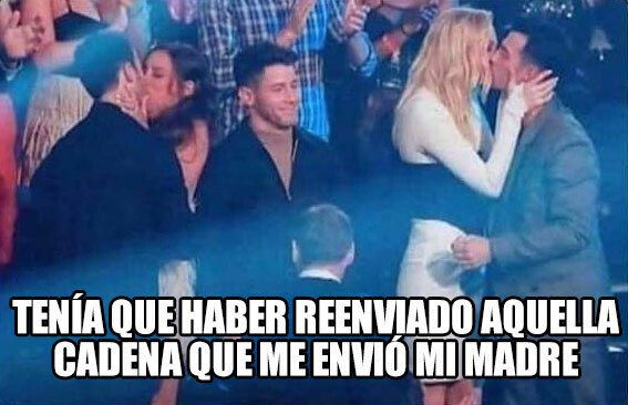 Meme_otros - Cuando eres el único que no reenvió la cadena