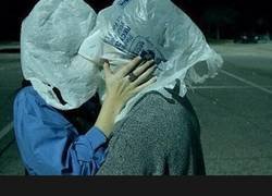 Enlace a El amor crea gente que no piensa