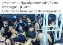 Enlace a Algo raro está pasando aquí...