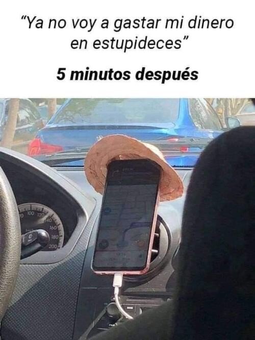 Meme_otros - ¡Mi teléfono necesitaba un sombrero!