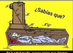 Enlace a ¿Sabes de dónde viene el dicho 'Salvado por la campana'?