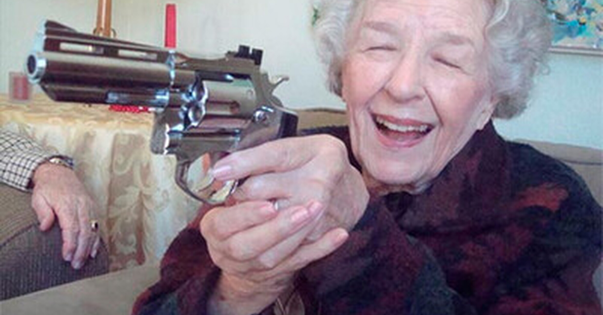 CUANDO LE DICES A TU ABUELA