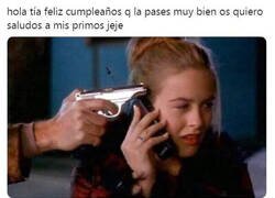 Enlace a Mi madre cuando llega el cumple de una tía a la que apenas conozco