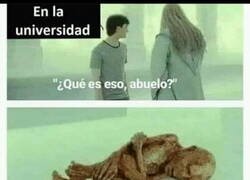 Enlace a Bastante tiene con lo que tiene...