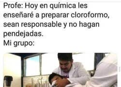 Enlace a Me encantan las clases de química