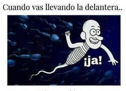 Enlace a Vaya, fue por detrás...