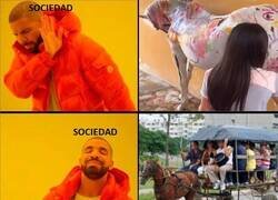 Enlace a Pues dentro de lo malo, mejor que lo pinten y luego lo laven a que lo usen como transporte...