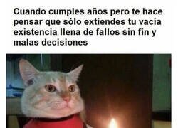 Enlace a Cumplir años está sobrevalorado