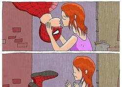 Enlace a Ahora SpiderMan solo pinta y colorea