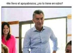 Enlace a Bolsonaro siendo Bolsonaro