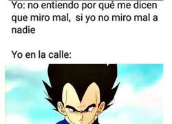 Enlace a Soy de gesto serio