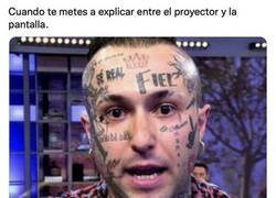 Enlace a Se me proyectan cosas en la cara