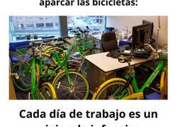 Enlace a Oficinistas con extraños puestos de trabajo