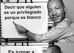 Enlace a Racismo a la inversa
