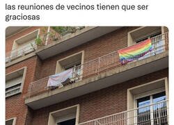 Enlace a Una comunidad de vecinos entretenida