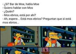 Enlace a La típica llamada al Bar de Moe