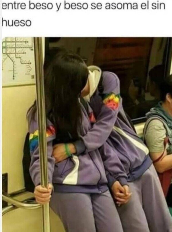 Meme_otros - Entre beso y beso
