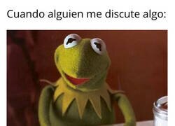 Enlace a Tengo tanta educación como razón