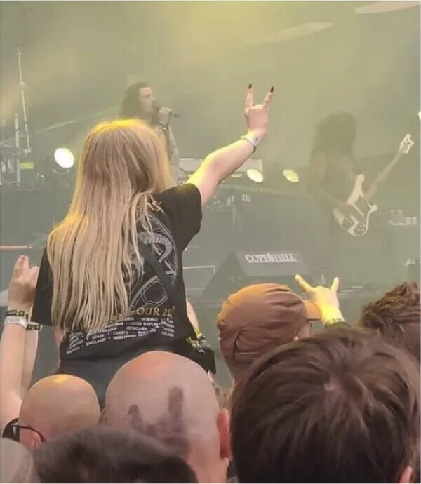 concierto,heavy,metal,mujer,culo,calvos