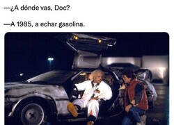 Enlace a Tenemos que regresar al pasado, Marty
