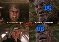 Enlace a Lo que DC hizo con Batgirl