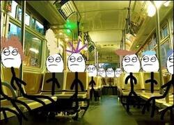 Enlace a Maestro troll en el autobus