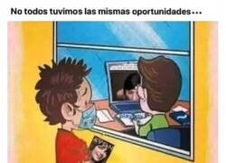 Enlace a Muchos tuvieron que conformarse con el catálogo de Avon