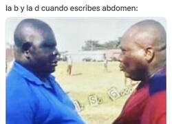 Enlace a Sus panzas se miran