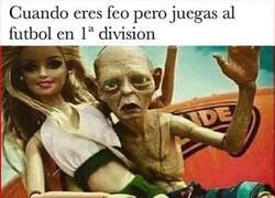 Enlace a A los futbolistas nunca les falta su Barbie