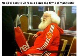 Enlace a El Papa Noel comunista